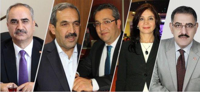 MEYDAN ONLARIN SANDIKLAR VATANDAŞIN